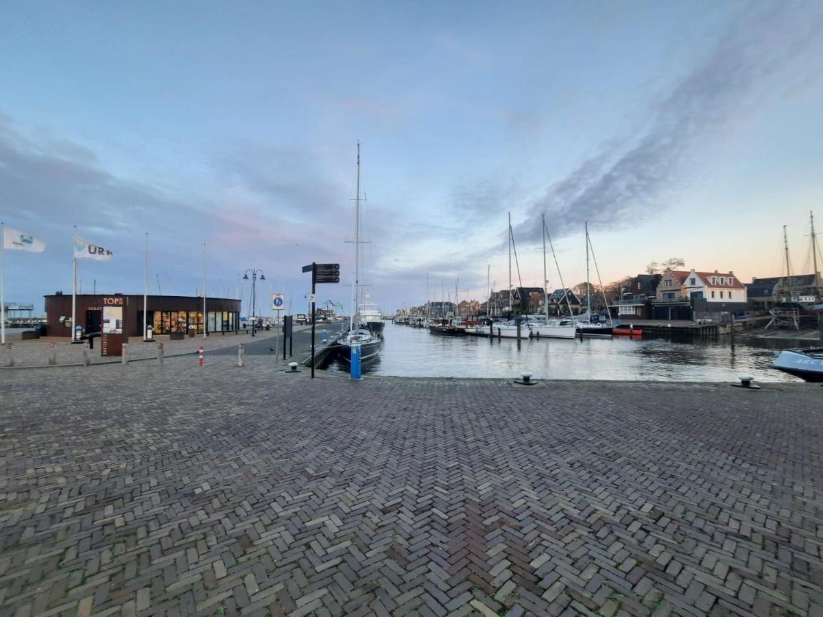 Bij De Haven Op Urk Apartment Exterior foto